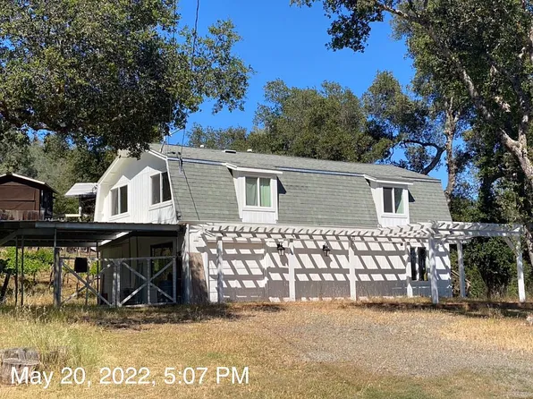 26824 Walnut Ln, Cloverdale, CA 95425