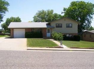 419 E 1st St, Saint Francis, KS 67756