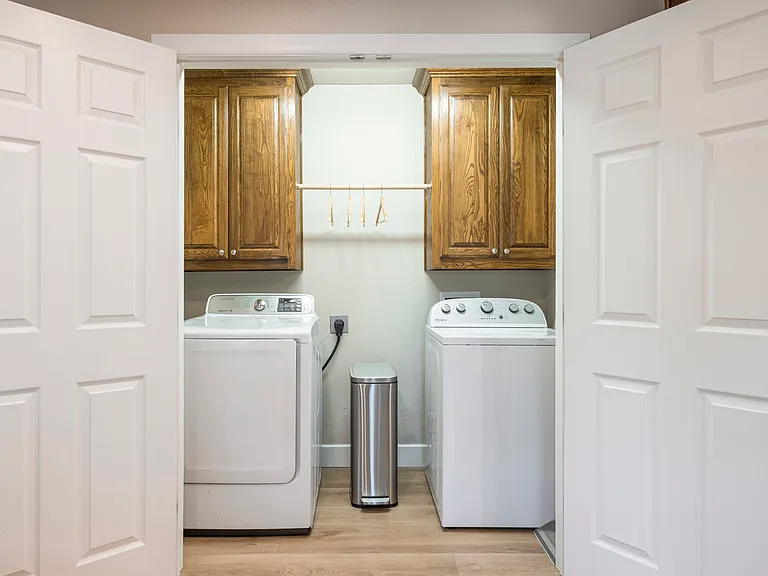 1213 Dalhart Dr — Photo 23