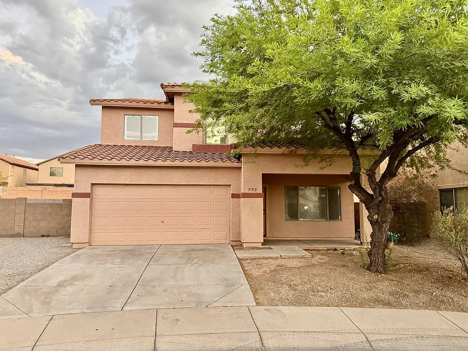 3709 W Burgess Ln