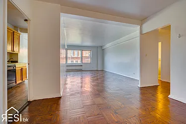 34 Plaza Street East, #208