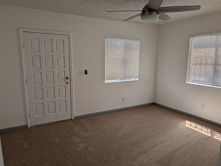 367 Vine St — Photo 6