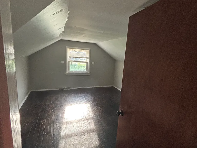 2103 Warner Ave — Photo 15