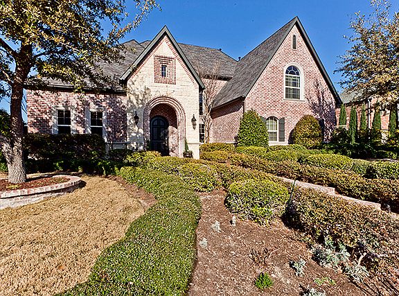 2nd image of 1501 Windsor Dr