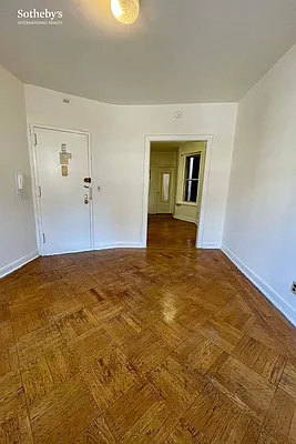 Rented by Sotheby's International Realty | media 8