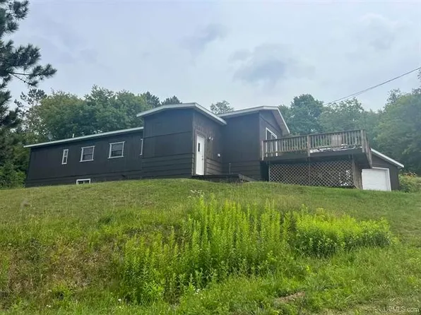 803 S Hematite St, Bessemer, MI 49911
