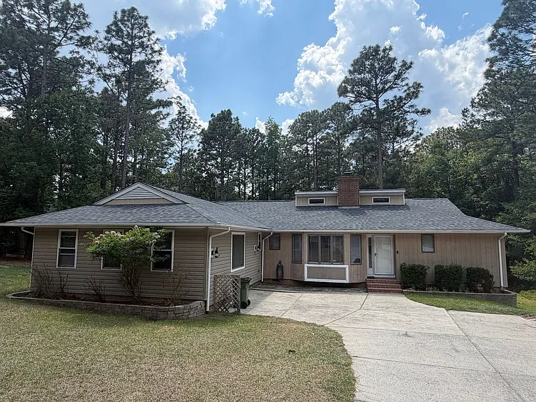 332 Quail Holw — Photo 1