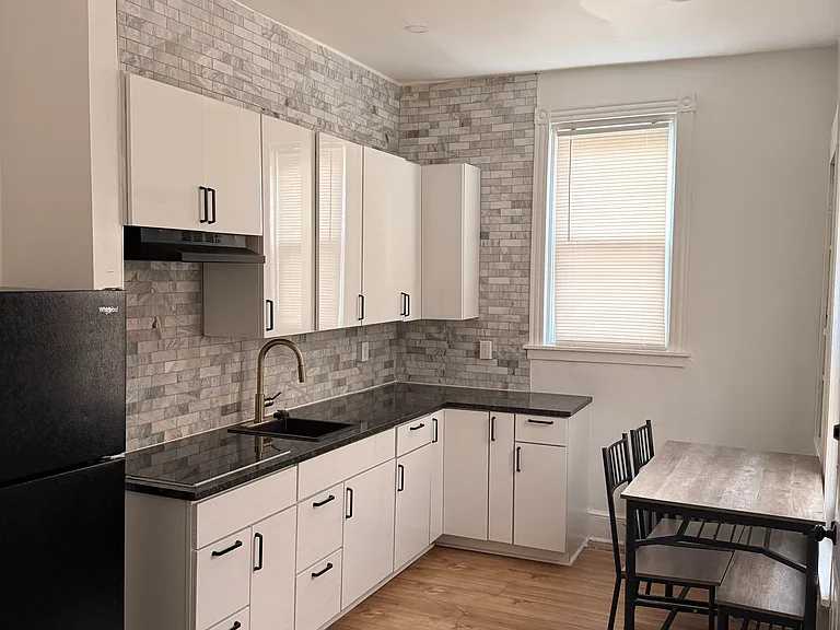 1017 Washington St #1 — Photo 12