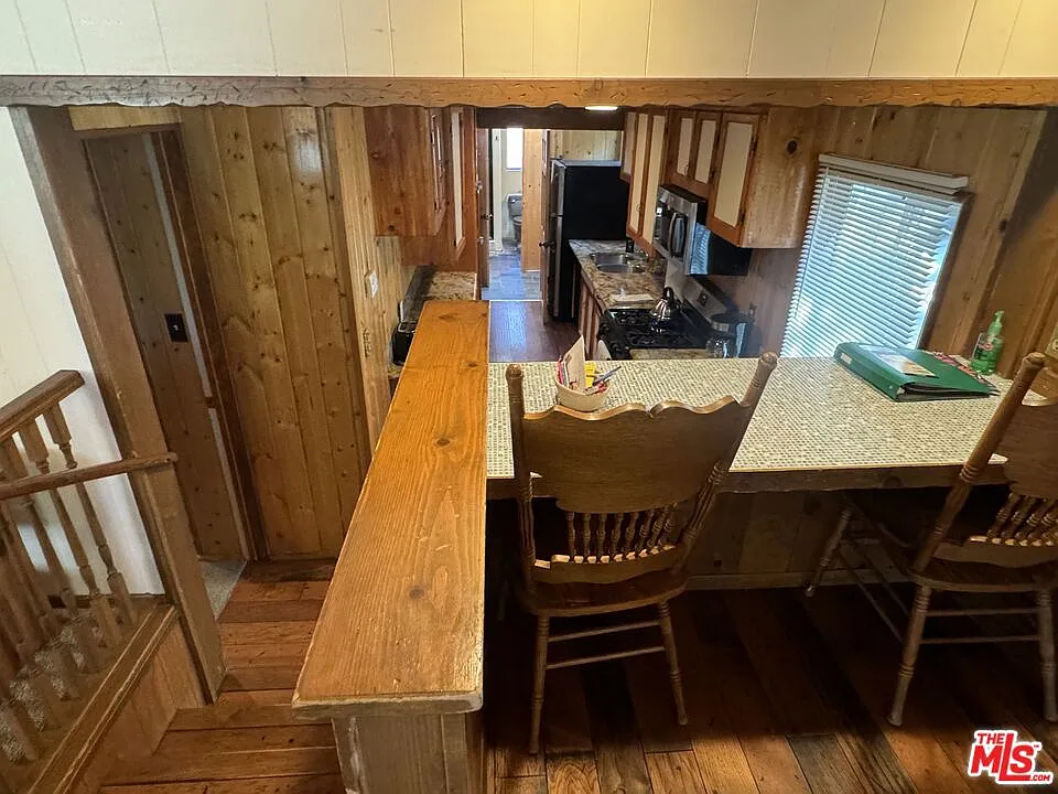 2 bed, 2.0 bath, 1136 sqft, $1,895 — Photo 3