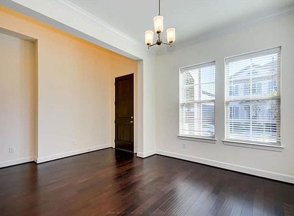 5th image of 1125 Moonstone St
