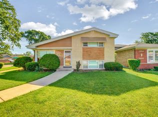 8201 McVicker Ave, Burbank, IL