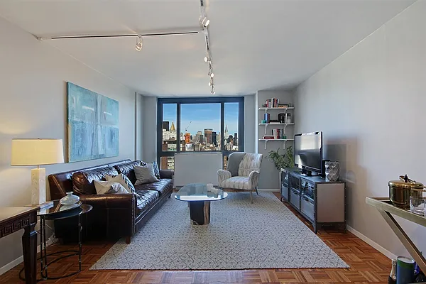 Sold by Corcoran | media 1