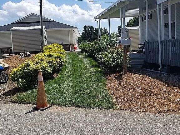 5th image of 6641 Monford Dr Unit 42