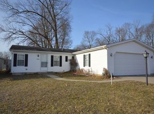 2111 Clarewood Ct, Elkhart, IN 46516