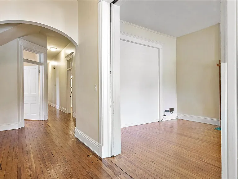 1920 Princess Anne Ave — Photo 6