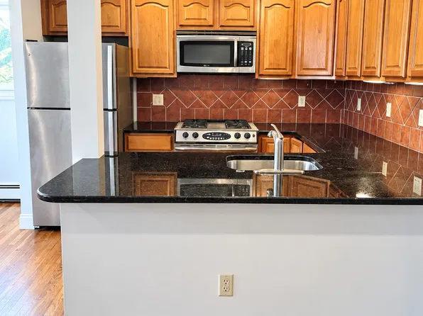 317 7th Ave APT 2, Asbury Park, NJ 07712