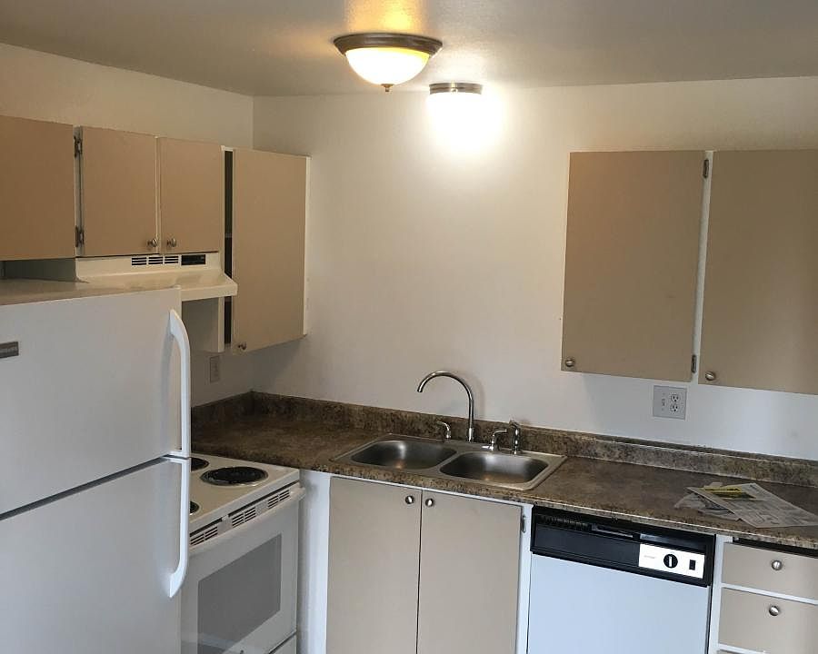 Kitchen... open floor plan