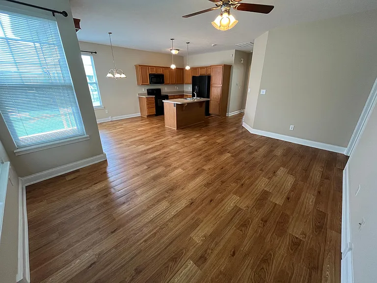 528 Rickels Ct — Photo 11