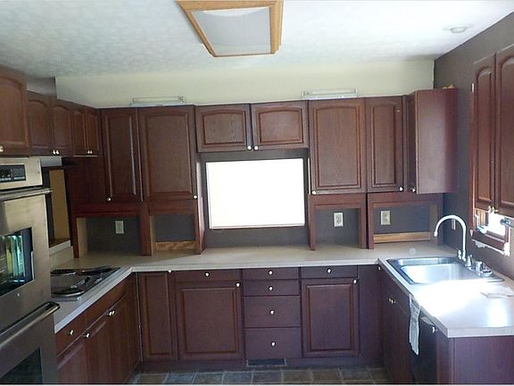 5th image of 785 Settlement Dr