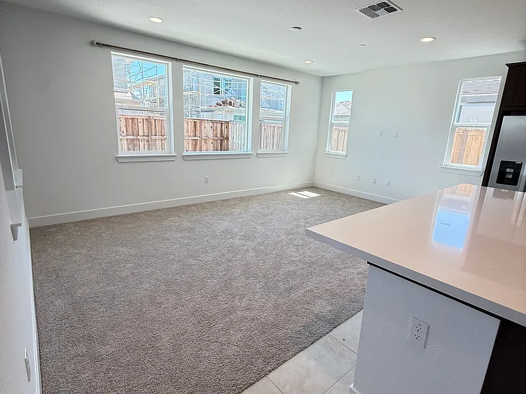 3022 Bosworth St — Photo 4