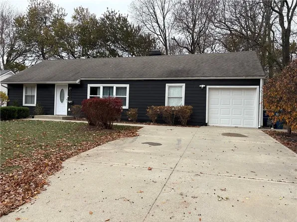 7700 Norwood St, Prairie Village, KS 66208