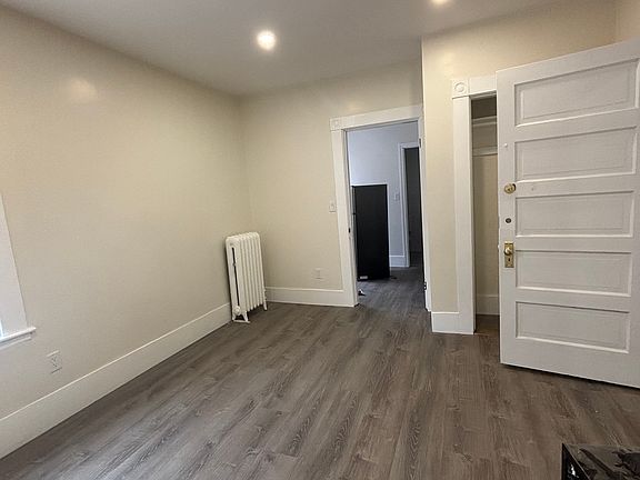 5th image of 10 Howard St