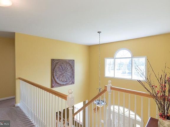 4th image of 100 Pennwood Dr