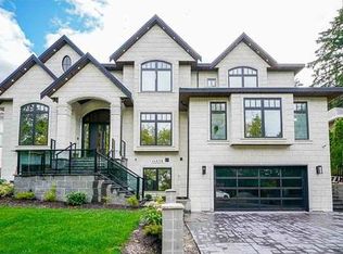 14678 Saint Andrews Dr, Surrey, BC V3R5V4