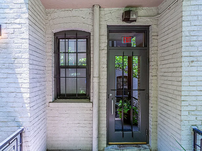1842 California St NW #13B — Photo 19