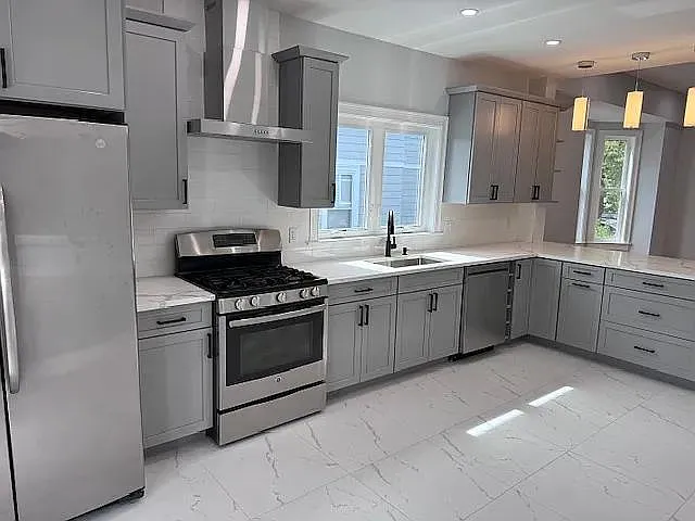 22 Garland Ave #1