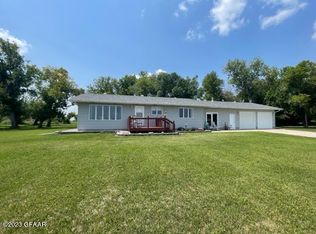 867 7th Ave NE, Thompson, ND 58278