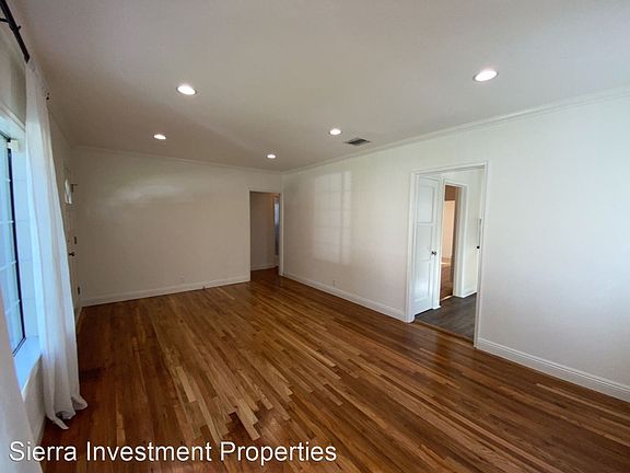 4th image of 230 N Screenland Dr