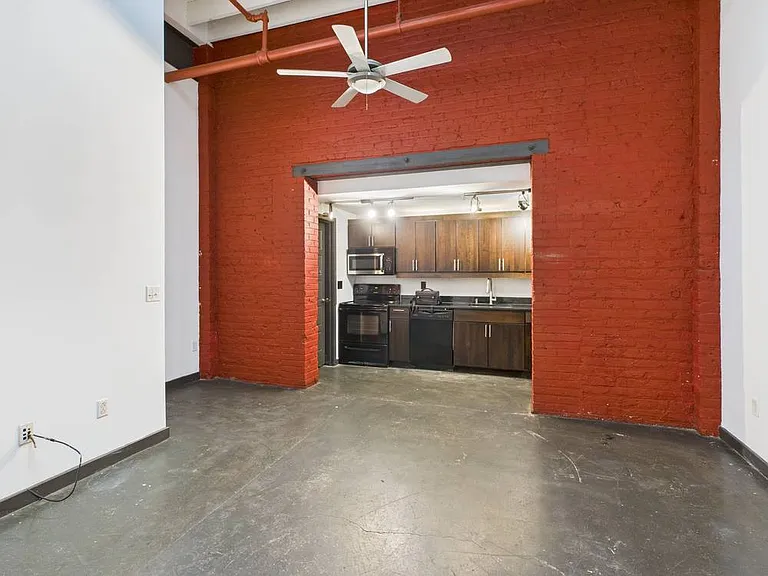 7th Street Lofts — Photo 40