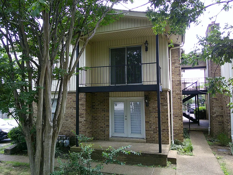 End unit on the second floor. Location is amazing.