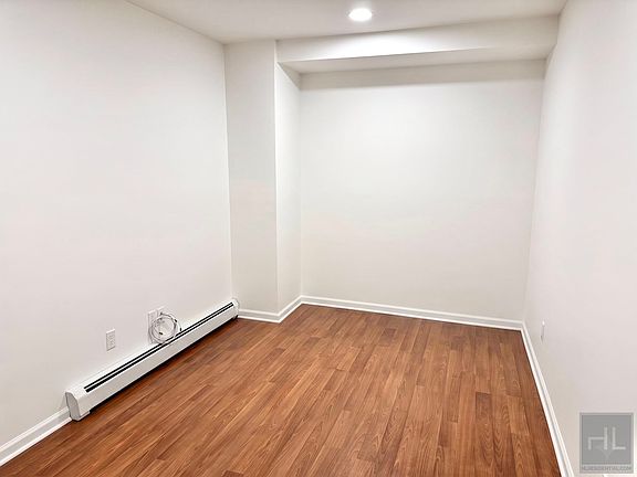 4th image of 85-43 Eliot Ave Unit 2B