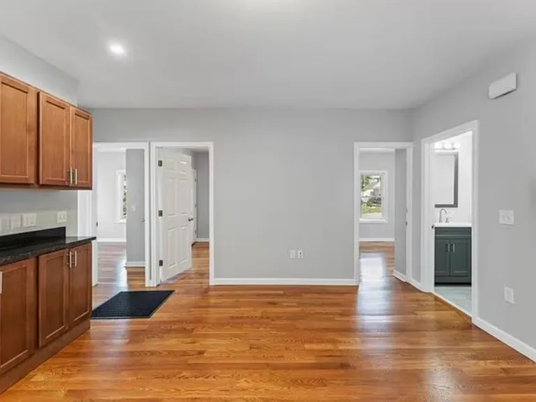 75 John St #1 — Photo 4