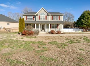 2329 Durban Point Dr, Soddy Daisy, TN 37379