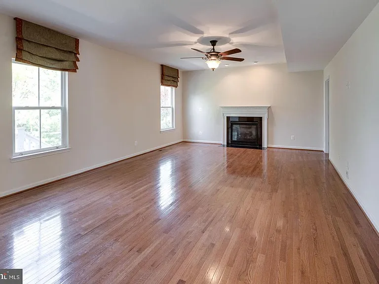 12760 Manor Hall Ct — Photo 21