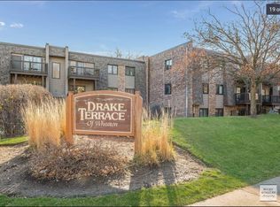 1480 Stonebridge Cir APT D8, Wheaton, IL