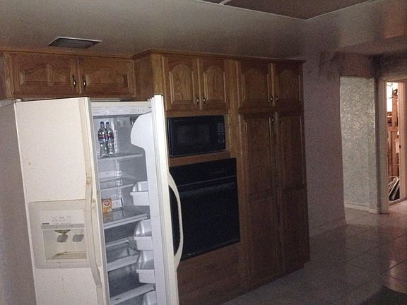 3rd image of 2622 Newport Drive