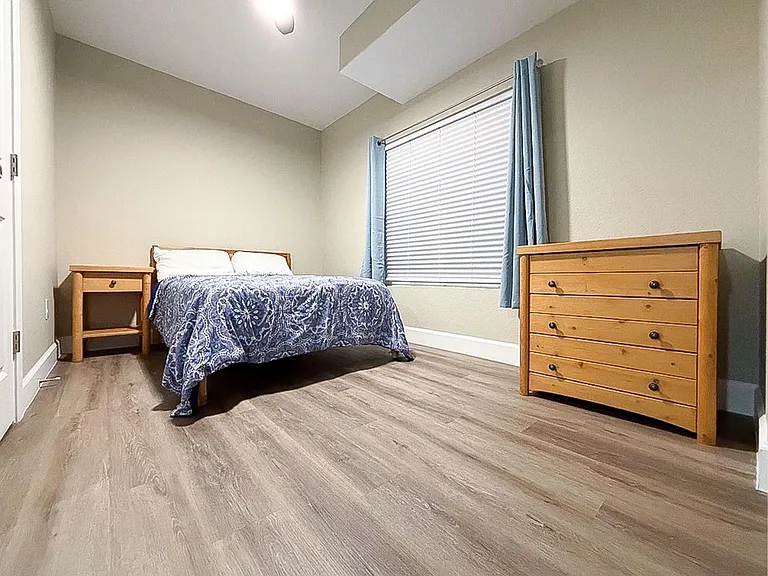 3703 Market St #1 — Photo 25