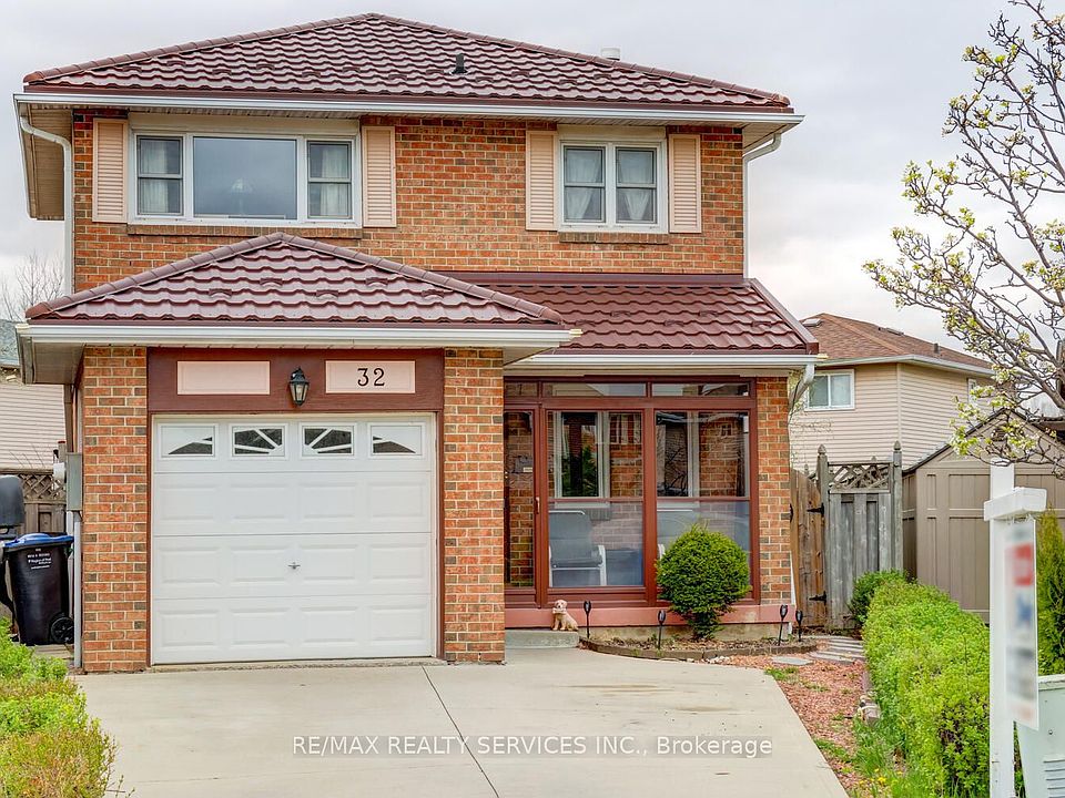 1st image of 32 Helios Pl