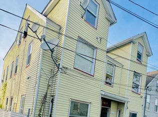 39 Groves Ave, Lowell, MA 01852