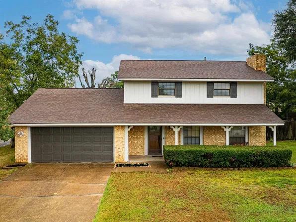 311 Rosewood St, Mount Pleasant, TX 75455