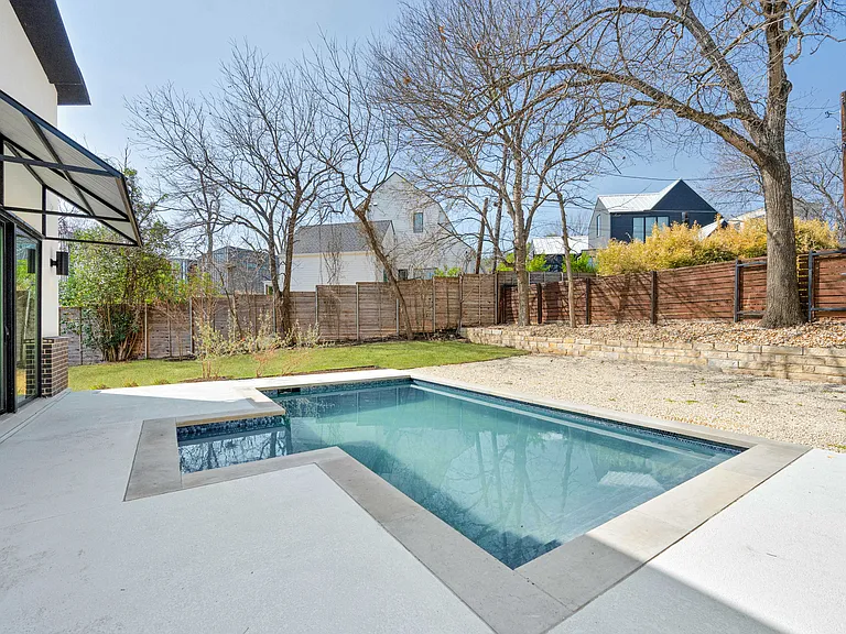 1119 Fairmount Ave — Photo 38