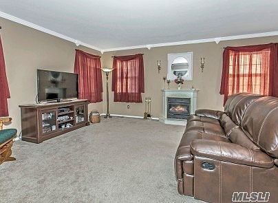 5th image of 11 Ardito Ct