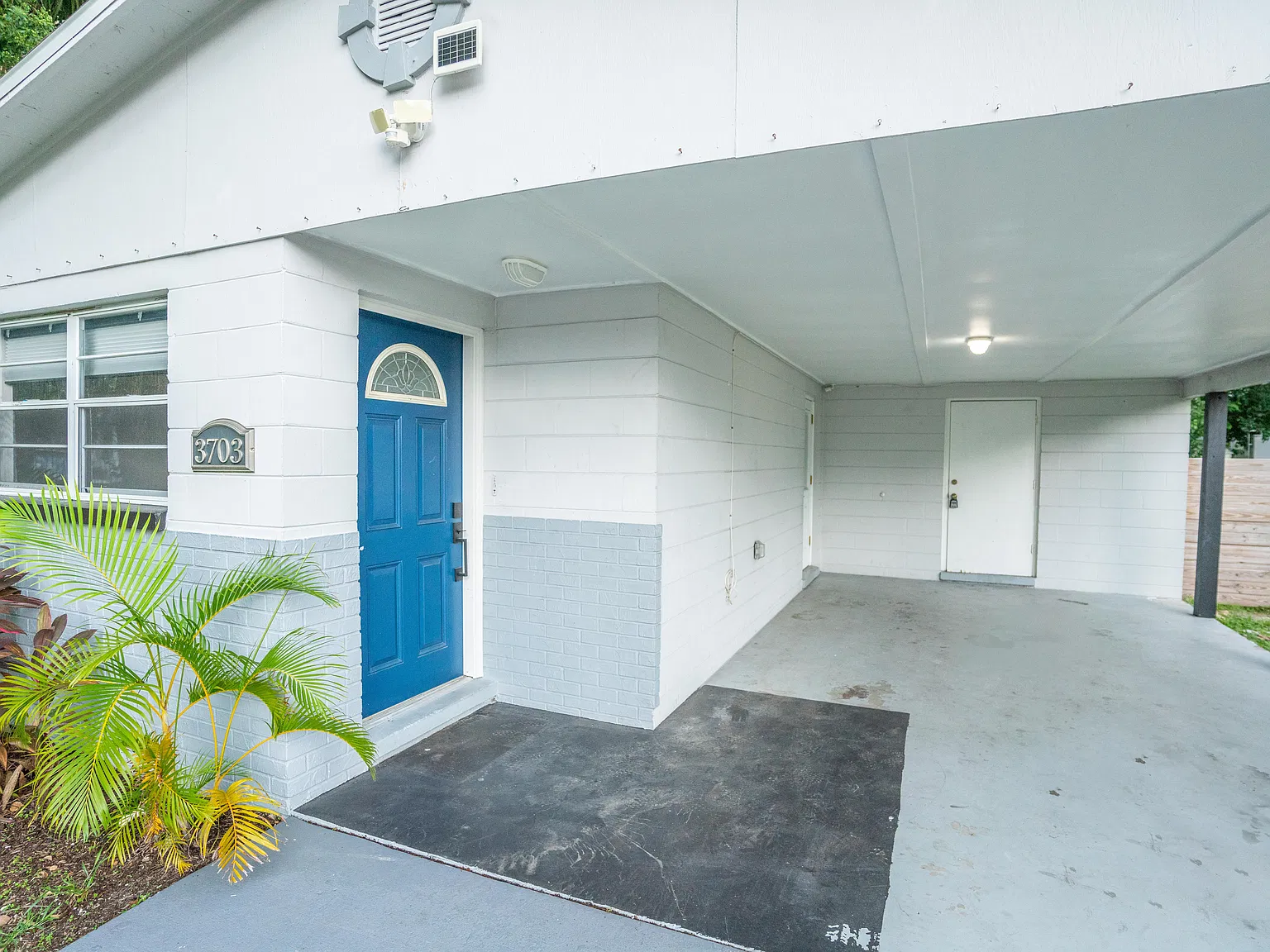 3703 N Tampa St — Photo 2