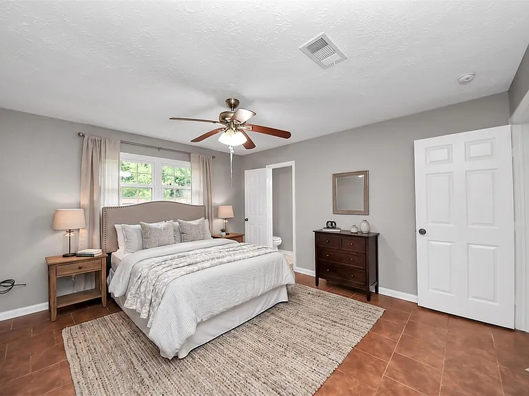 12623 Fern Forest Dr — Photo 17