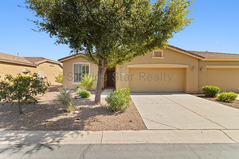 2 bed, 2.0 bath, 1491 sqft, $1,599 — Photo 2