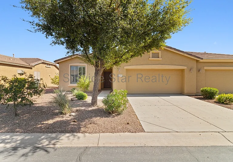 42181 W Basie Ln — Photo 2